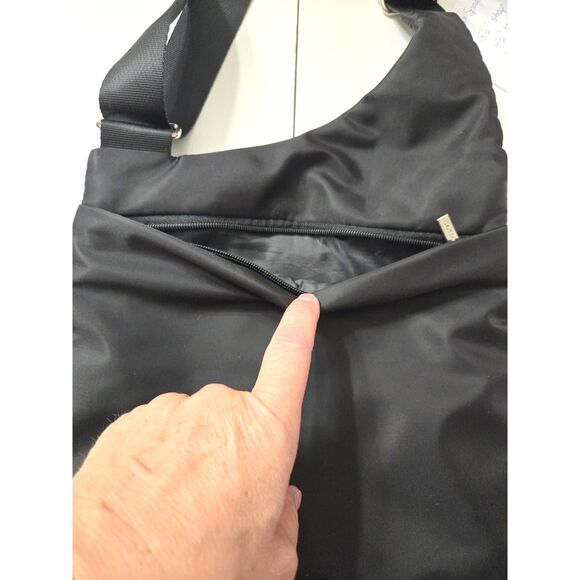 Hedgren Fate Crossover Bag with RFID Protection - Picture 5 of 8